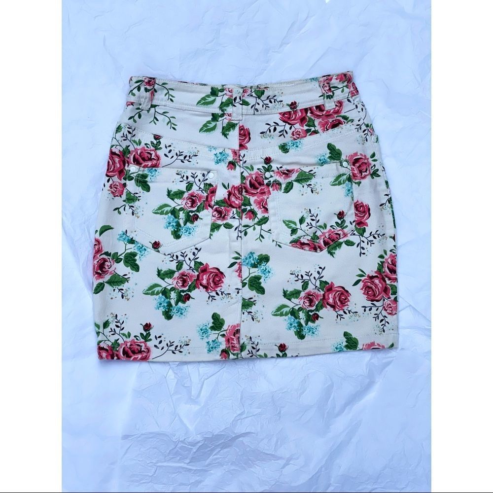 Stretch Jean Denim Flirty Fun Floral Summer Mini Skirt H&M